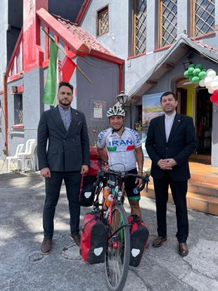 la primera semana cultural IRANI en Bogota